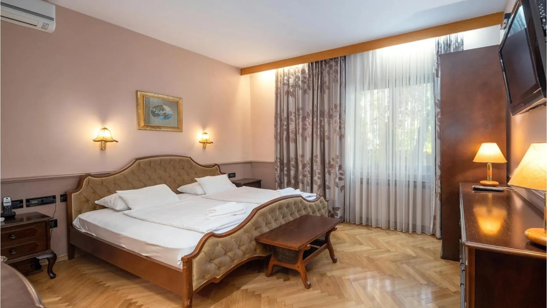 Three-Bedroom Holiday Home In Krk 크르크 크로아티아