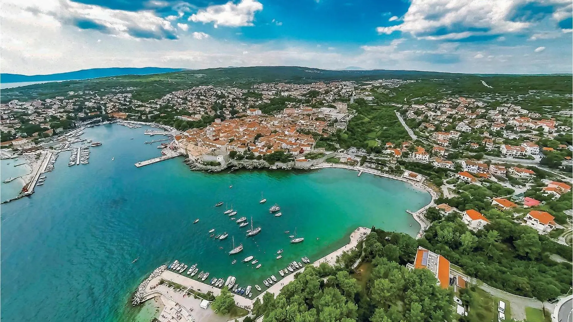 Three-Bedroom Holiday Home In Krk Krk Town