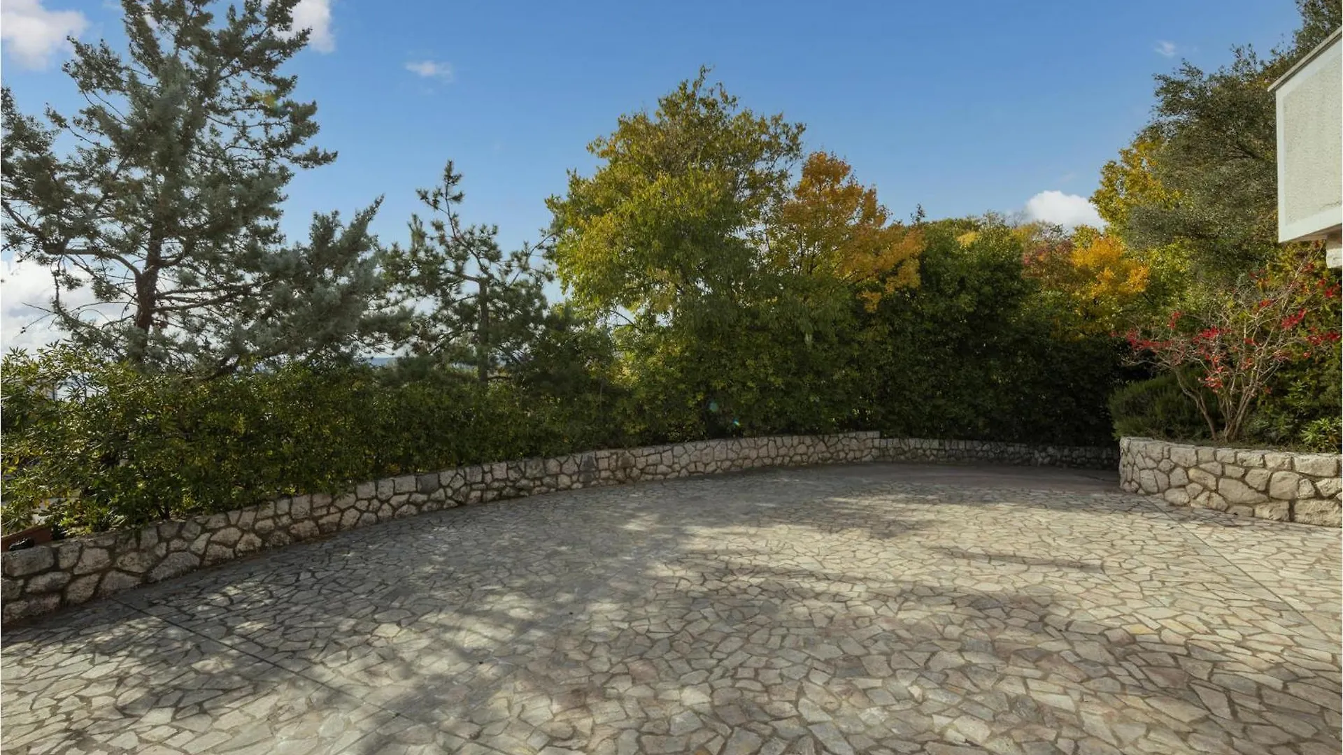 Three-Bedroom Holiday Home In Krk 크르크